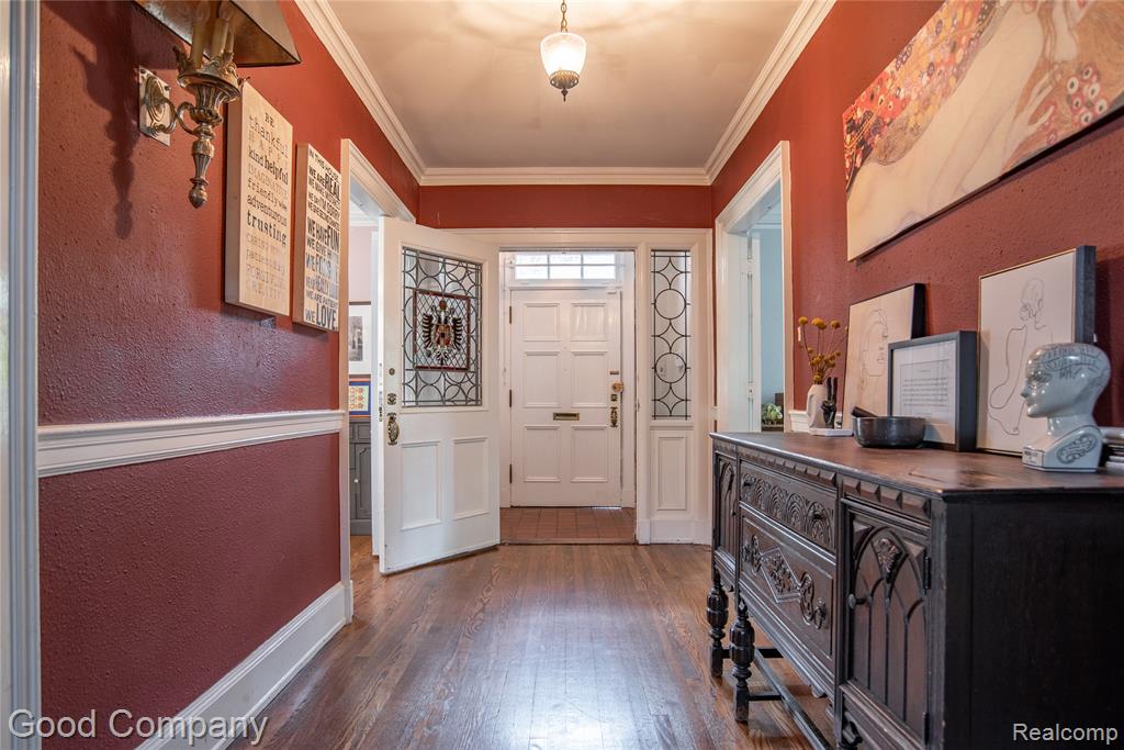 1704 Iroquois Street, Detroit, MI 48214 — Photo 6