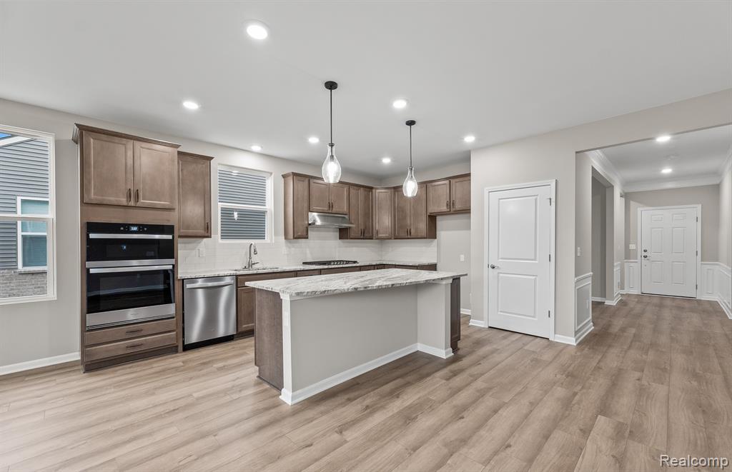16104 Conifer Lane, Clinton Twp, MI 48038 — Photo 9