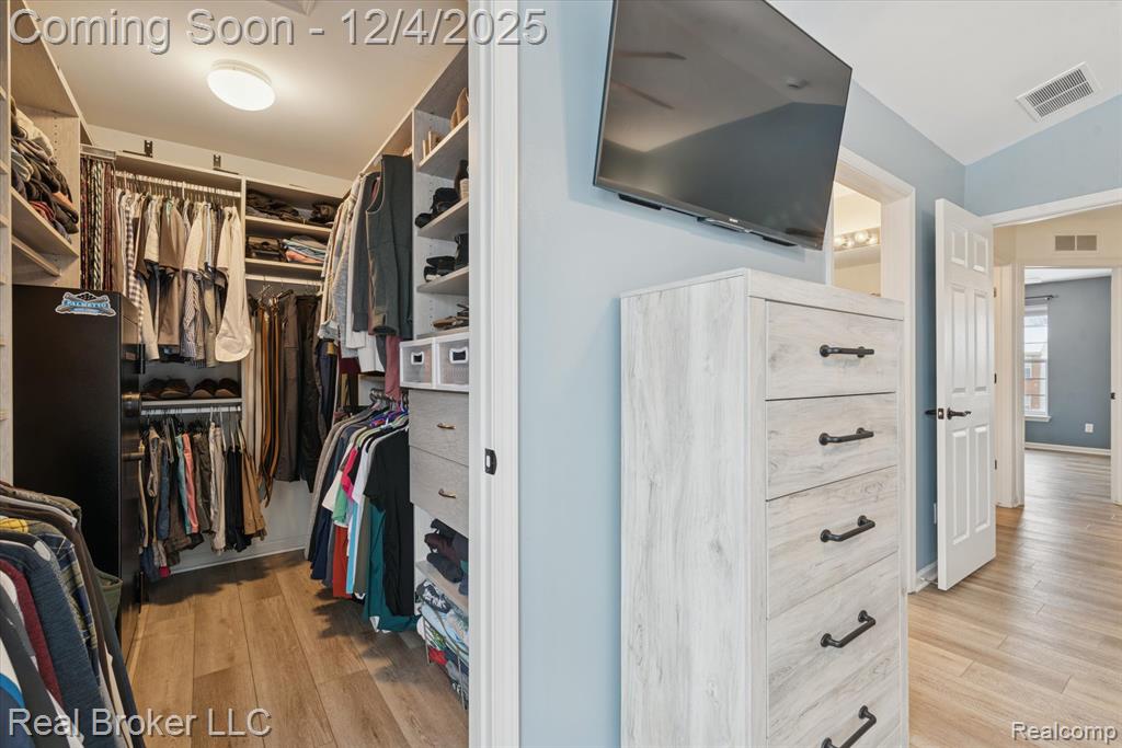 7573 Carlton Drive, Ypsilanti, MI 48197 — Photo 31
