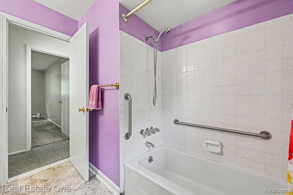8780 Big Lake Road, Clarkston, MI — Photo 19