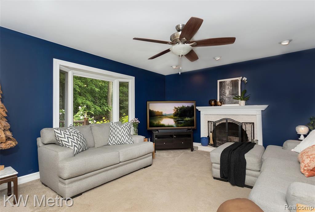635 Timberline Drive, Rochester Hills, MI 48309 — Photo 17