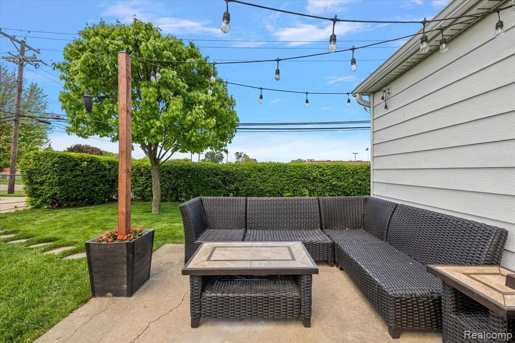 40459 Hamilton, Sterling Heights, MI 48313 — Photo 43