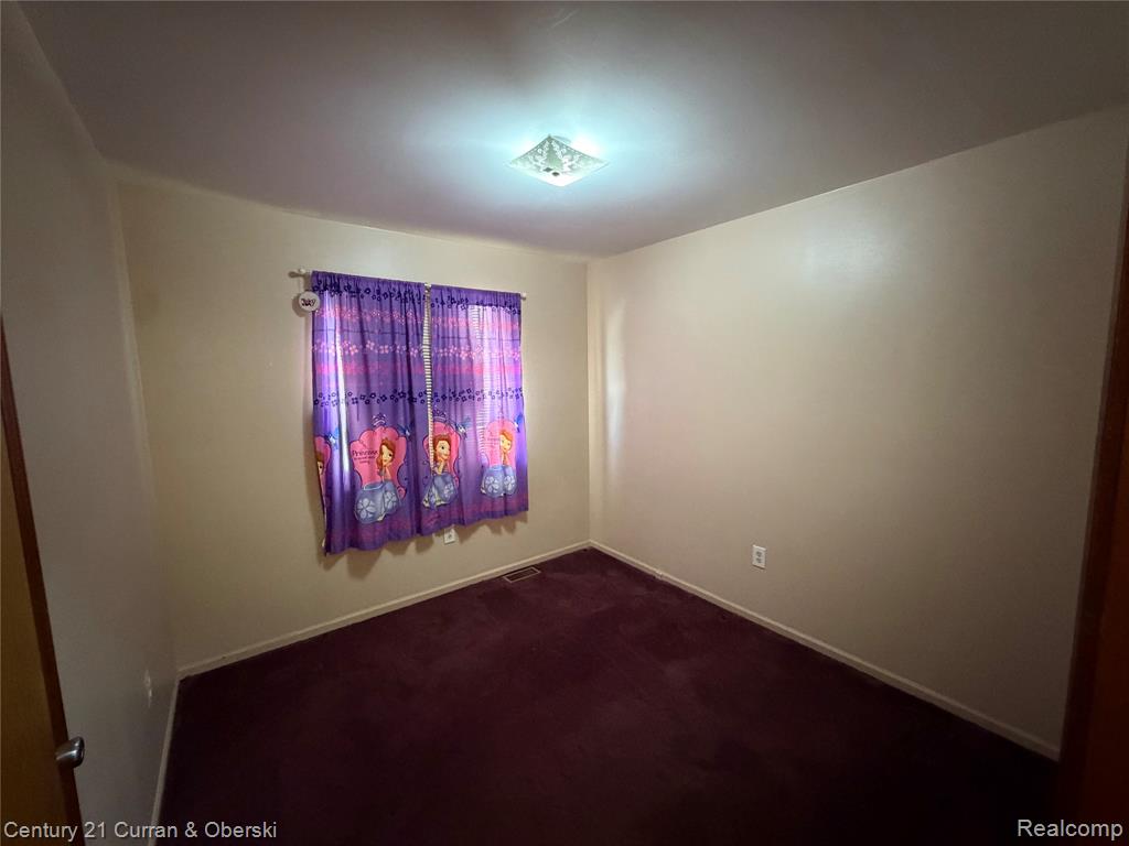 5715 N Gulley Road, Dearborn Heights, MI 48127 — Photo 6