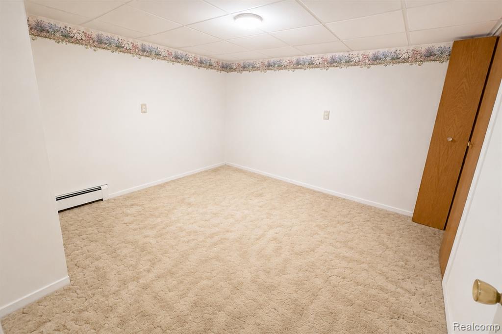 61227 Heritage, South Lyon, MI 48178 — Photo 16