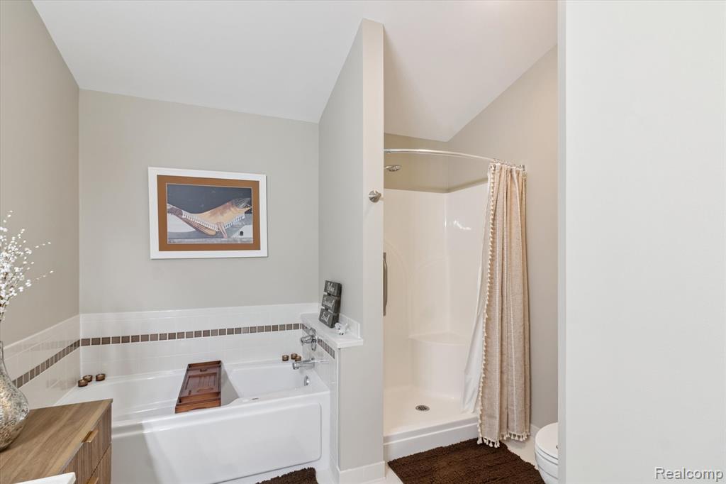 935 Mildred J Court, Brighton, MI 48116 — Photo 25