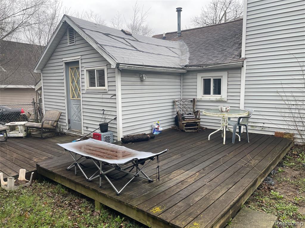 709 N Locust Street, Adrian, MI 49221 — Photo 2