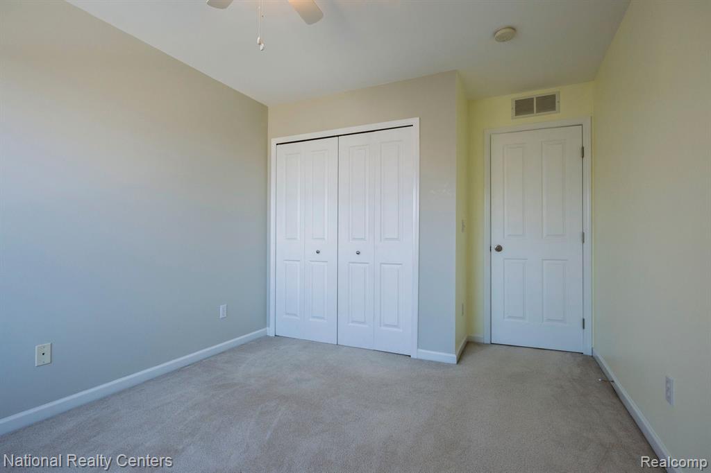 693 ABBINGTON Court, Howell, MI 48843 — Photo 20