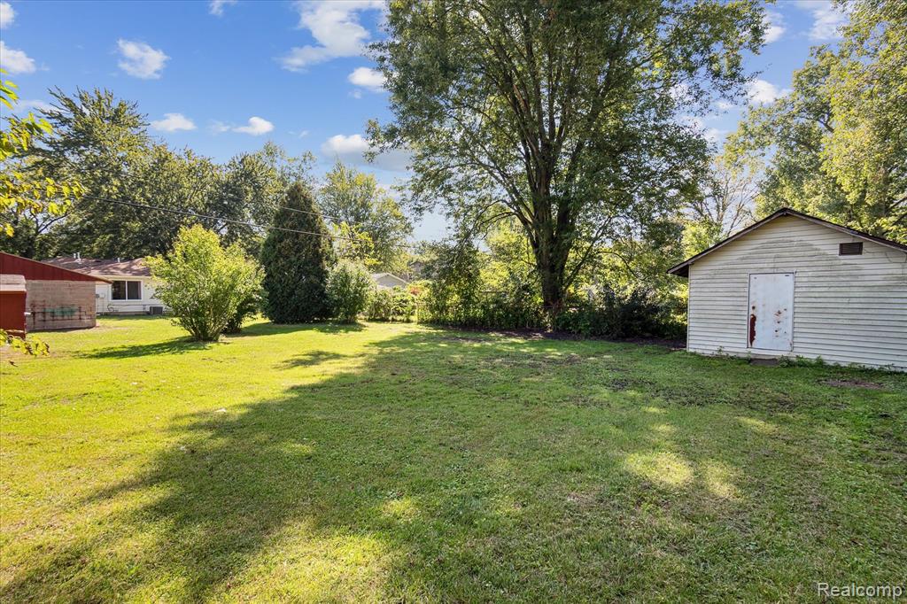 21832 Fenster Street, Sumpter, MI 48111 — Photo 43