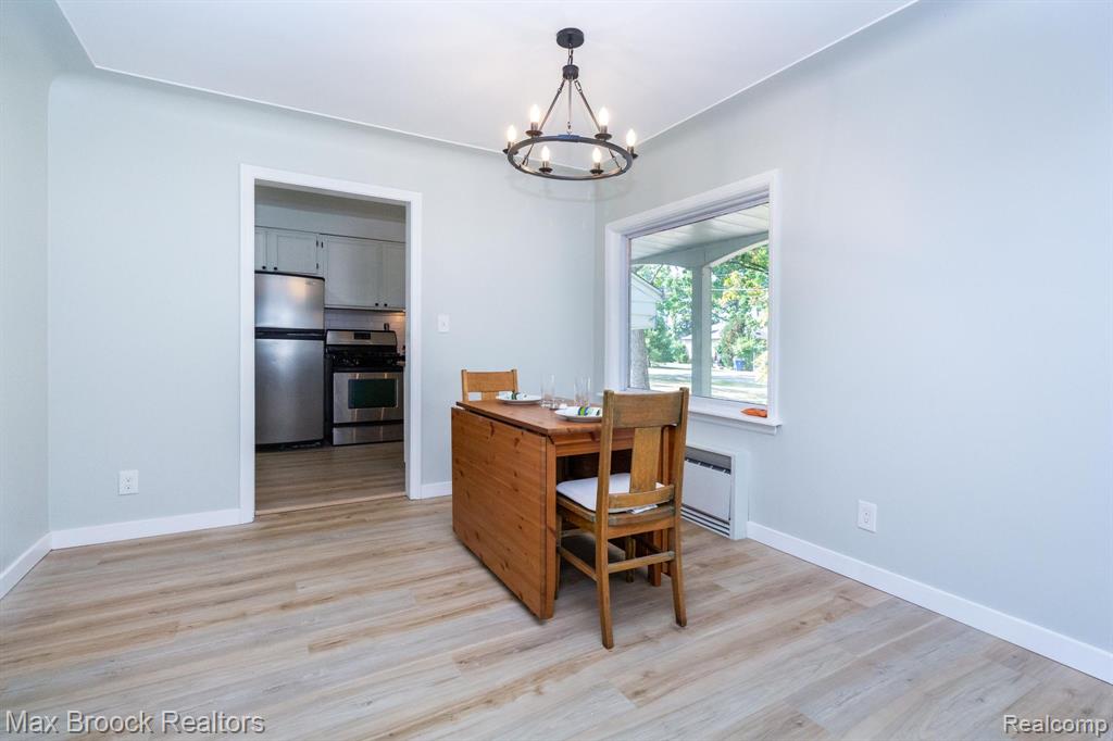 4120 Lotus Drive, Waterford, MI 48329 — Photo 10