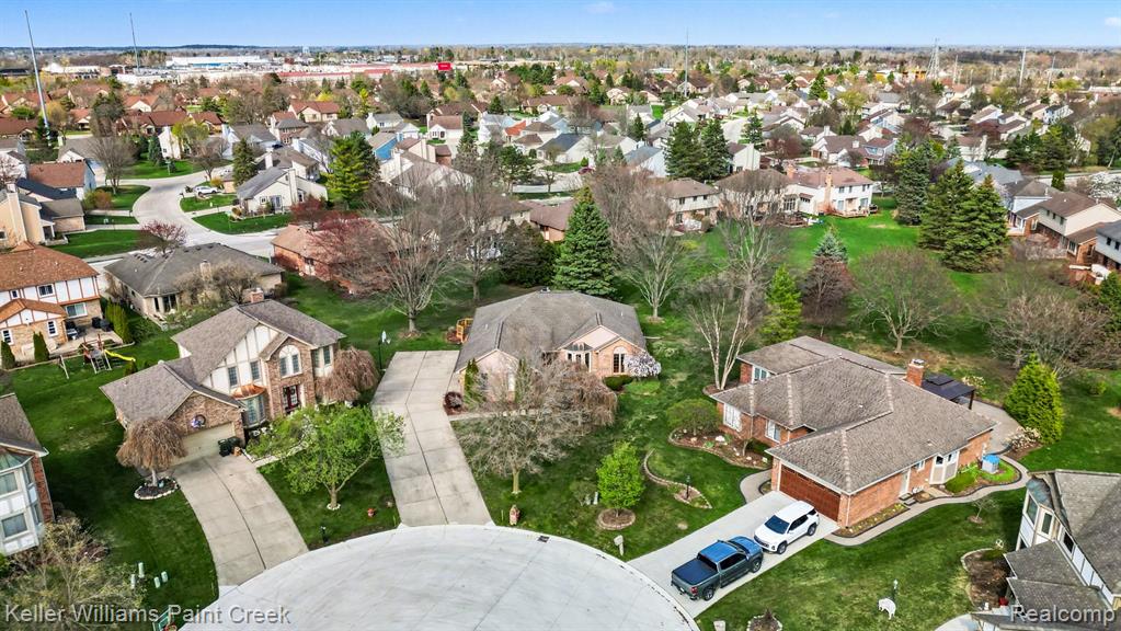 422 Parkland Court, Rochester Hills, MI 48307 — Photo 33