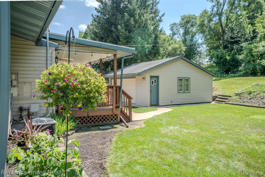 839 Sweetbriar, Milford, MI 48381 — Photo 14