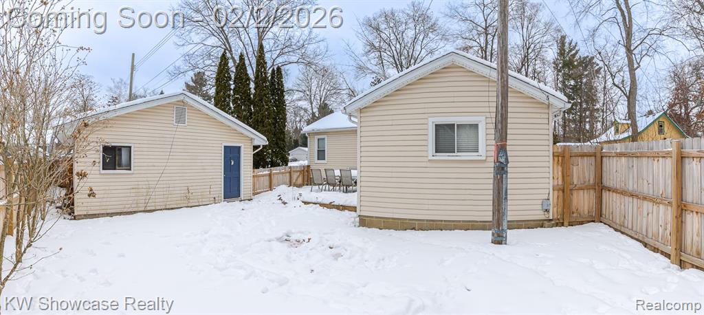 2161 E Euna, Wixom, MI 48393 — Photo 26