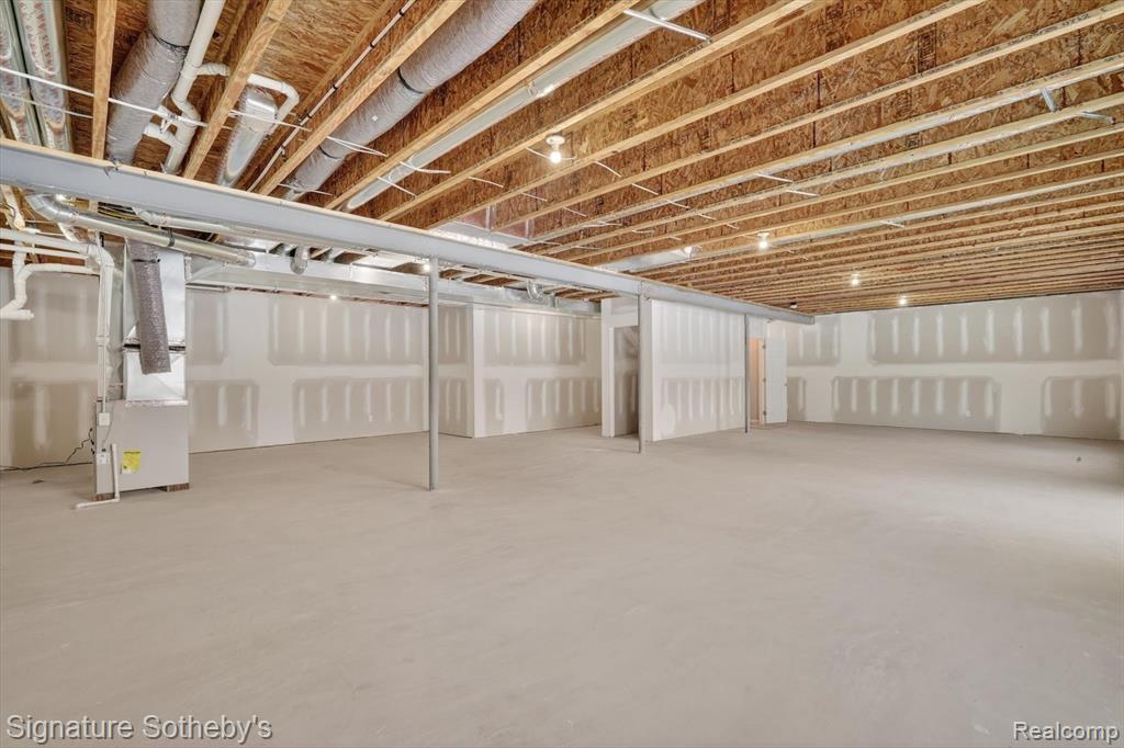 8515 Sandy Crest Drive, White Lake, MI, 00000