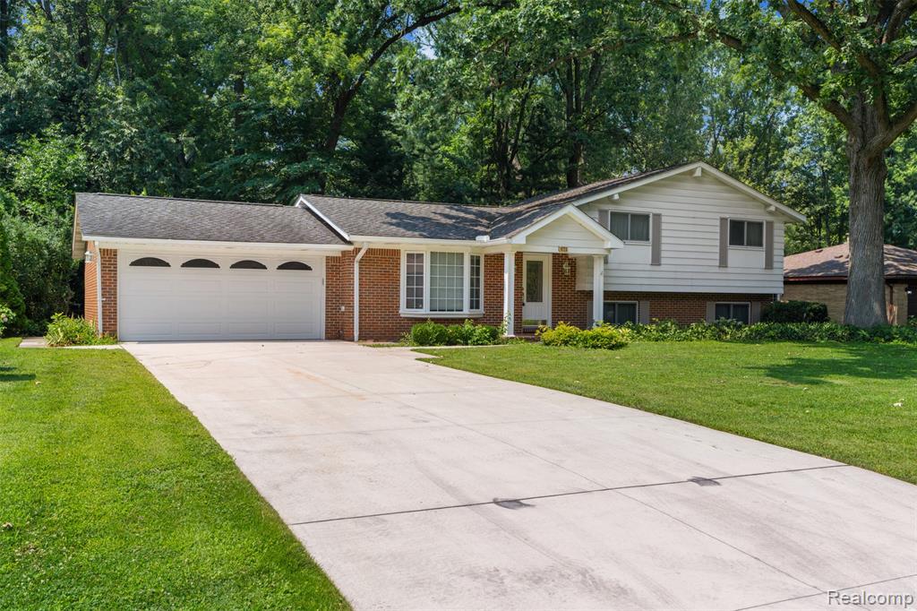 6223 Thorneycroft Drive, Shelby Twp, MI 48316 — Photo 3