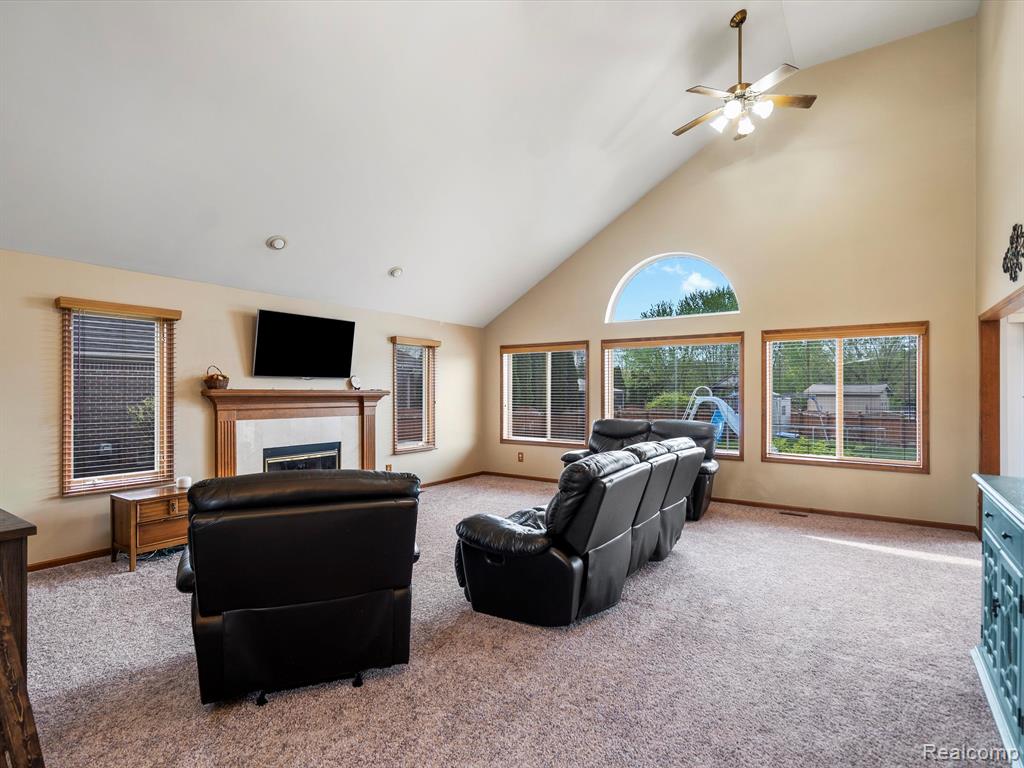 46891 EDGEWATER Drive, Macomb, MI 48044 — Photo 11