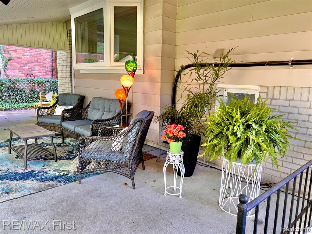 908 Marywood Drive, Royal Oak, MI 48067 — Photo 23