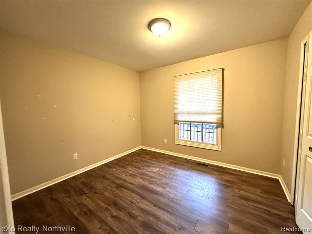 8255 N TERRITORIAL Road, Dexter, MI 48130 — Photo 21