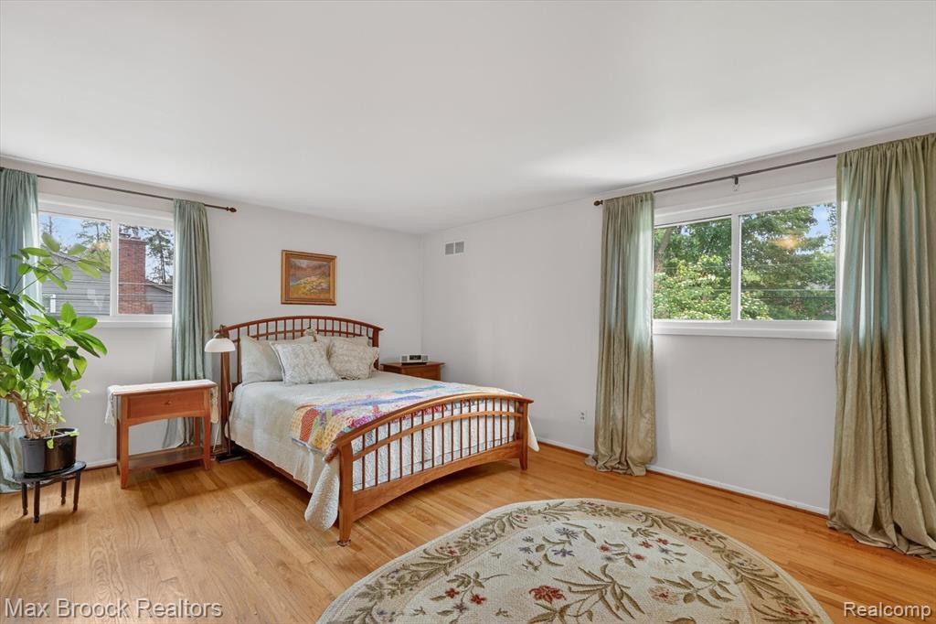 7456 Glengrove Drive, Bloomfield Hills, MI 48301 — Photo 27