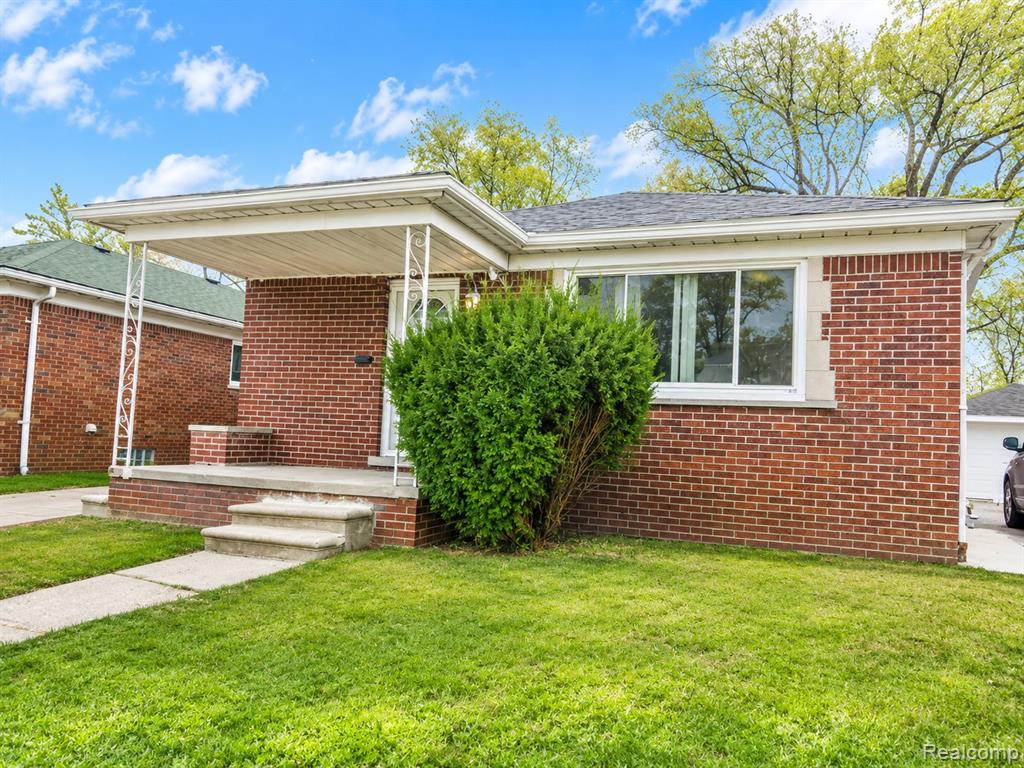 7140 Iowa Street, Hamtramck, MI 48212 — front exterior