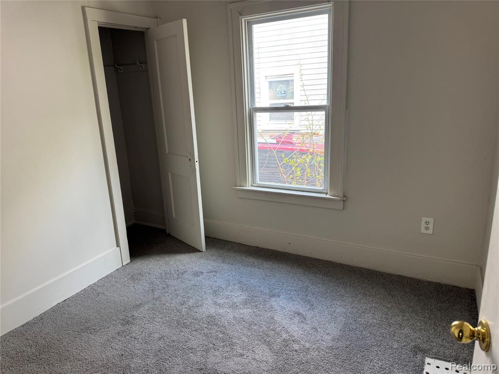 6490 Rosemont Avenue, Detroit, MI 48228 — Photo 8