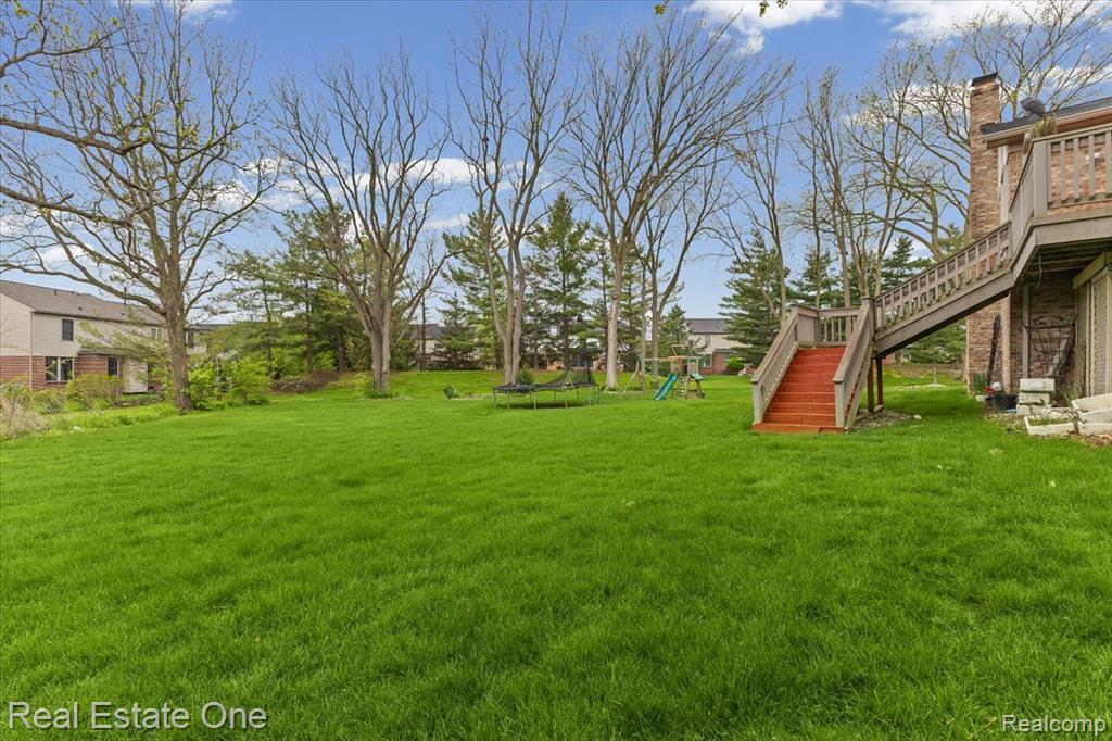 720 Essex Drive, Rochester Hills, MI 48307 — Photo 39