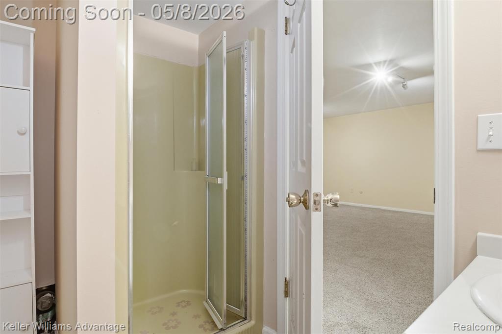 6545 Red Cedar Lane, West Bloomfield, MI 48324 — Photo 34