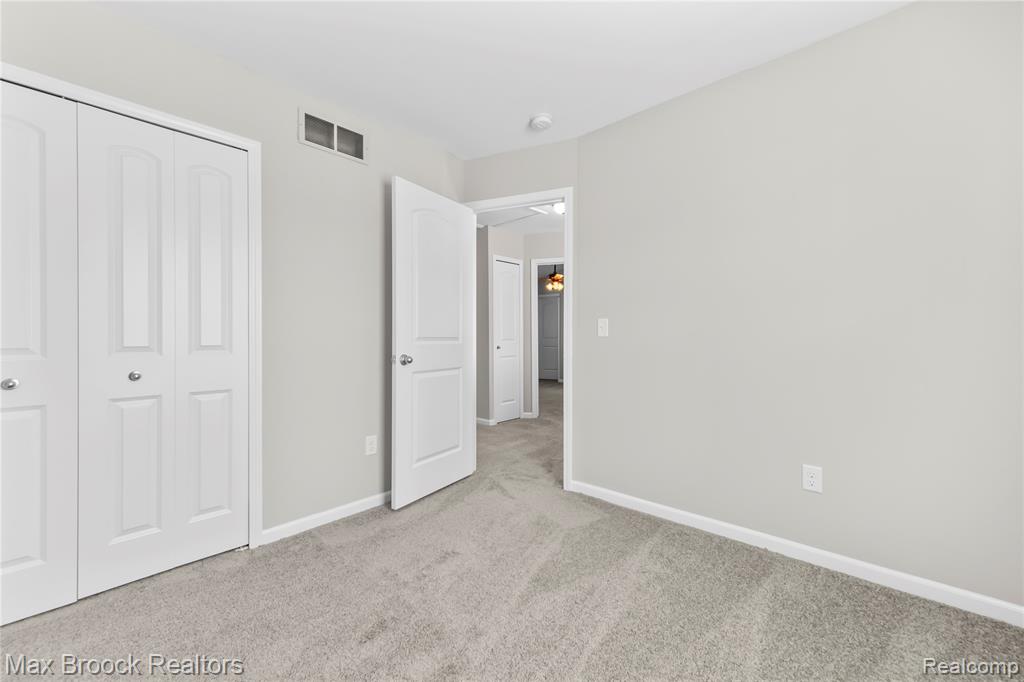 6023 Treetops Drive, Romulus, MI 48174 — Photo 16