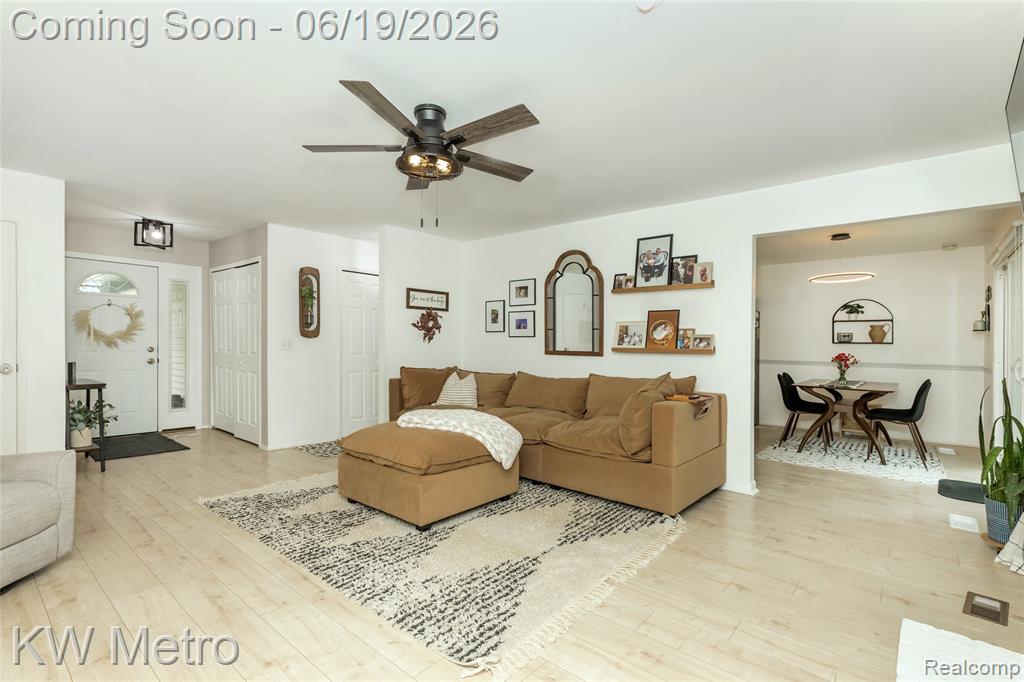 839 Dressler Lane, Rochester Hills, MI 48307 — Photo 8