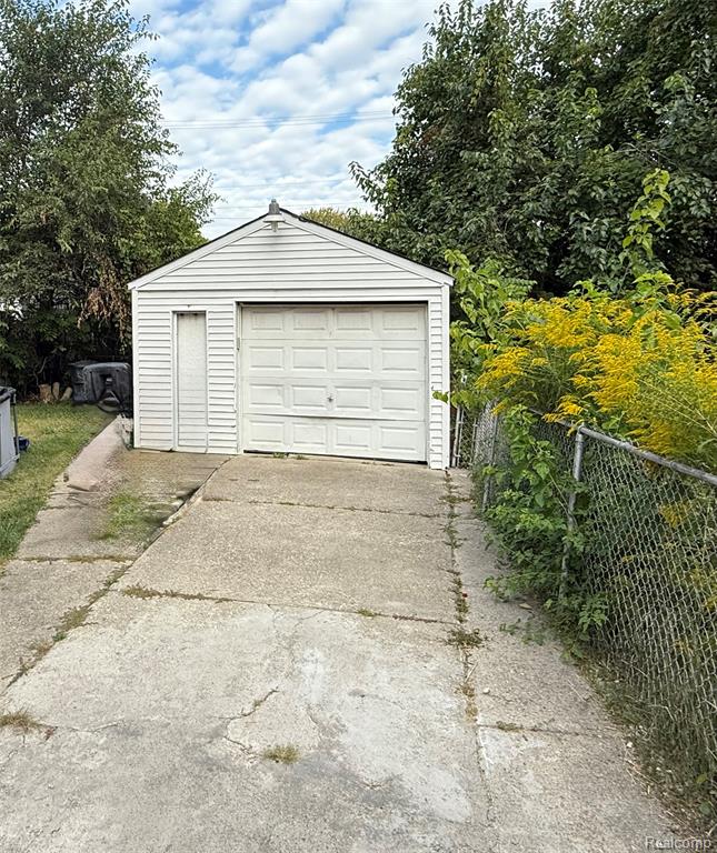 9606 Sussex Street, Detroit, MI 48227 — Photo 13