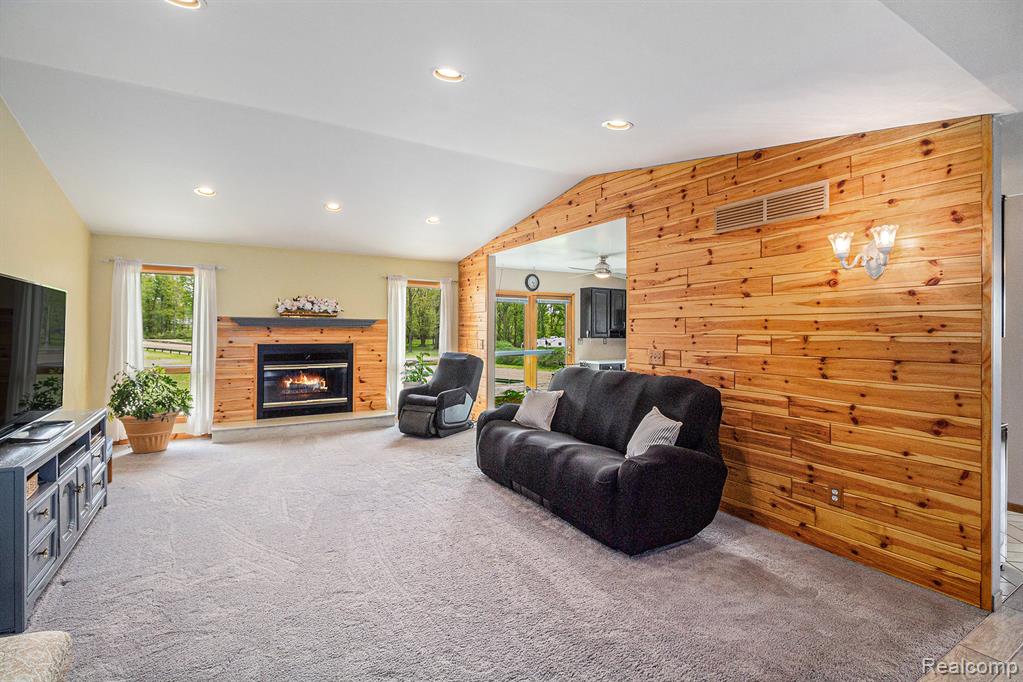 7031 Munsell Road, Howell, MI 48843 — Photo 5