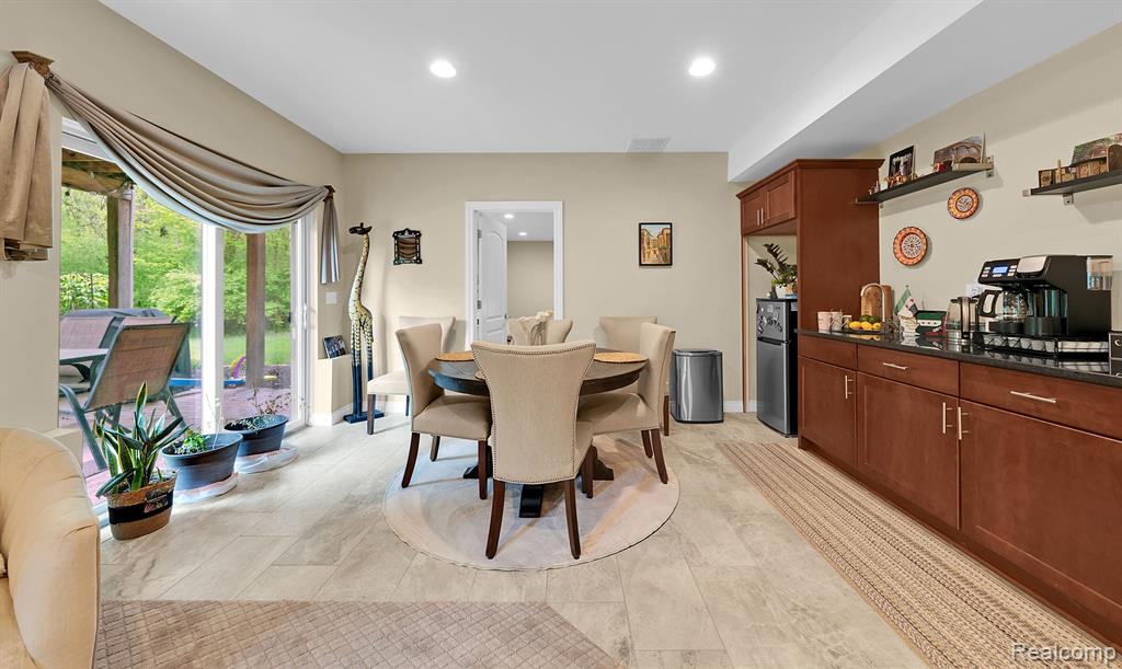 1475 St James Boulevard, Ann Arbor, MI 48108 — Photo 35