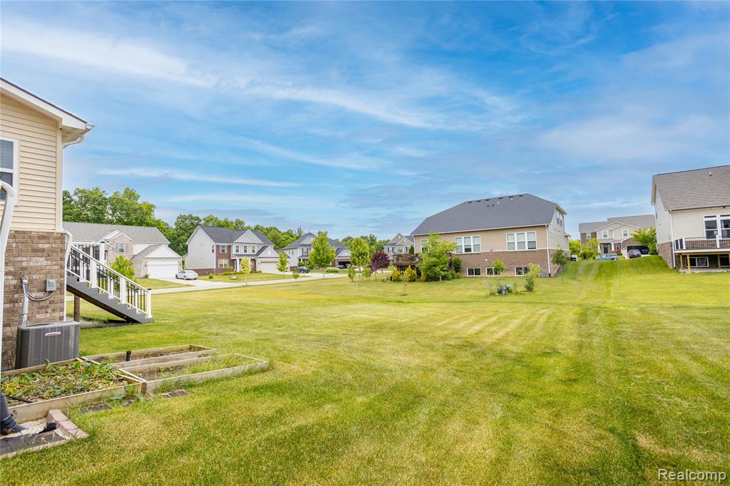 2391 Findley Circle, Lake Orion, MI — Photo 41