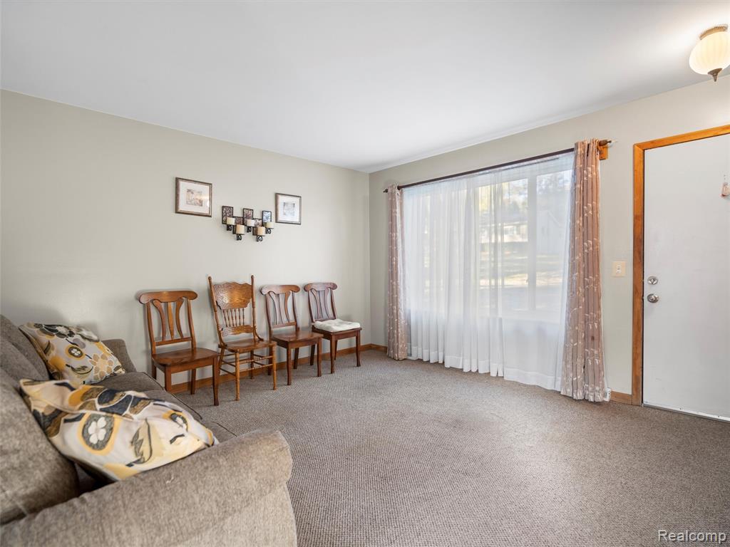 845 Harry Paul Drive, Lake Orion, MI 48362 — Photo 5