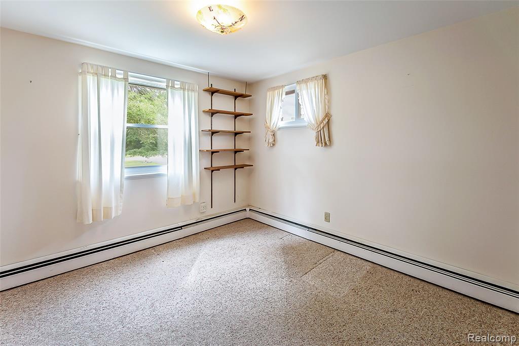 1165 Camelot Drive, Pinckney, MI 48169 — Photo 21