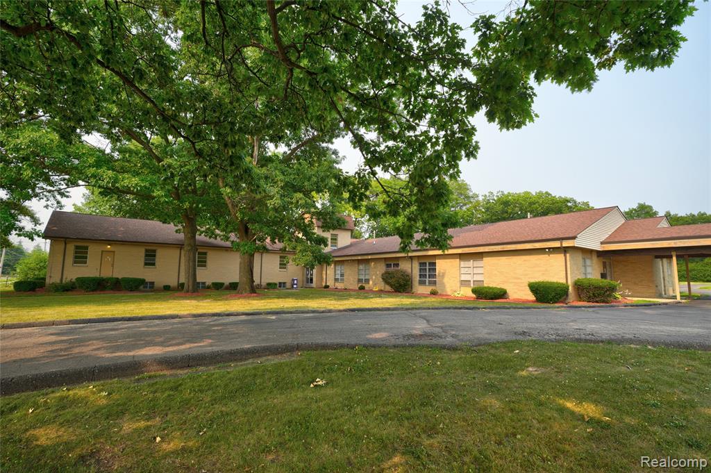 6202 Dupont Street, Flint, MI 48505 — front exterior