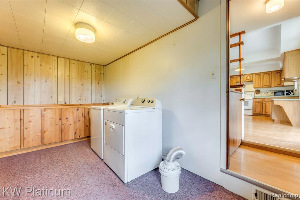 206 E Park Street, Capac, MI 48014 — Photo 21