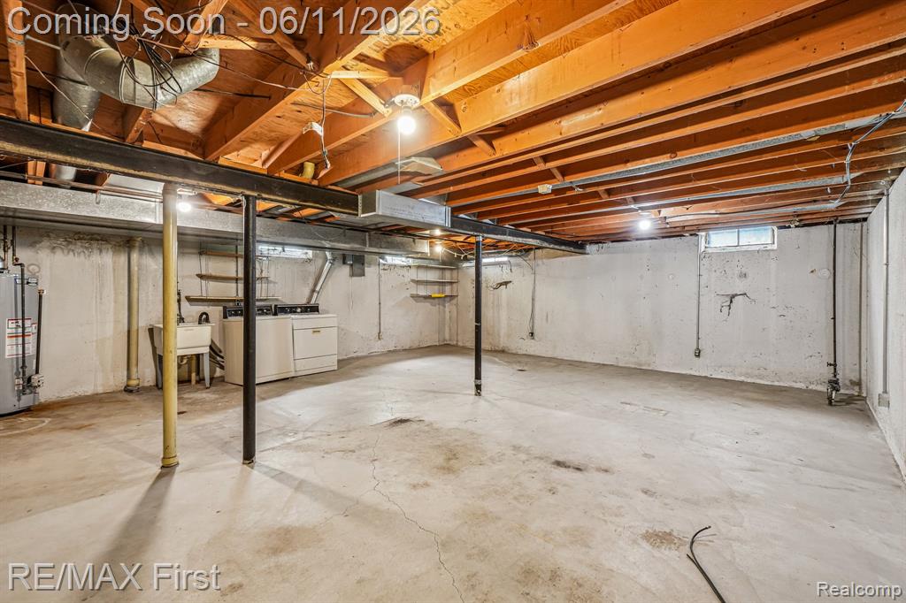 5950 Diamond Drive, Troy, MI 48085 — Photo 33