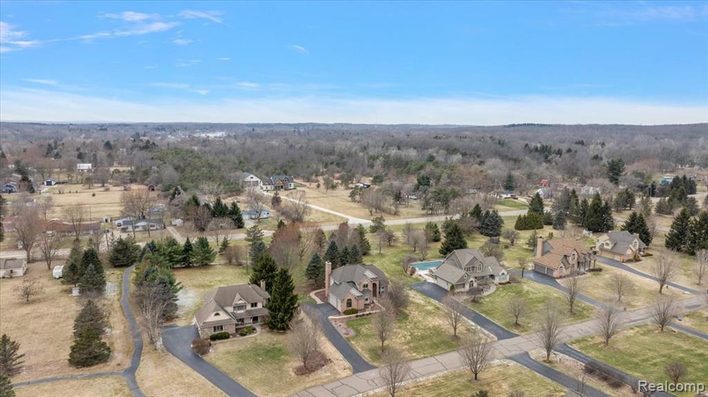 8446 S Shore Drive, Clarkston, MI 48348 — Photo 56