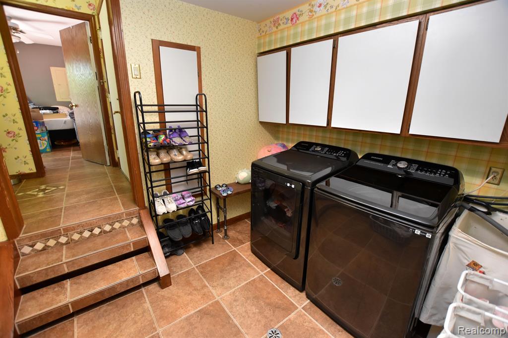 5168 WALDEN Drive, Swartz Creek, MI 48473 — Photo 12