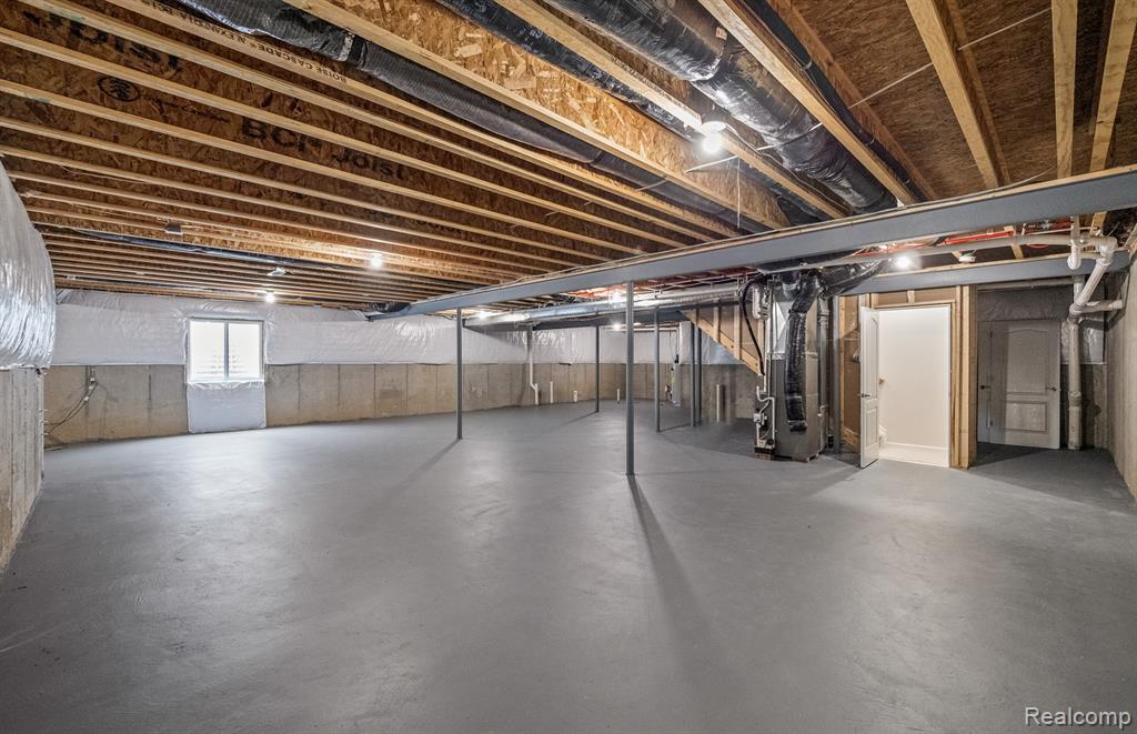 Full Unfinished Basement