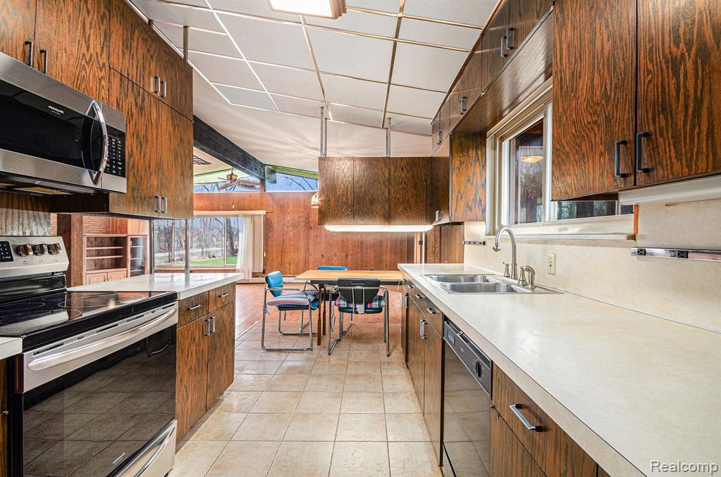 8297 Jordan Road, Grand Blanc, MI 48439 — Photo 13
