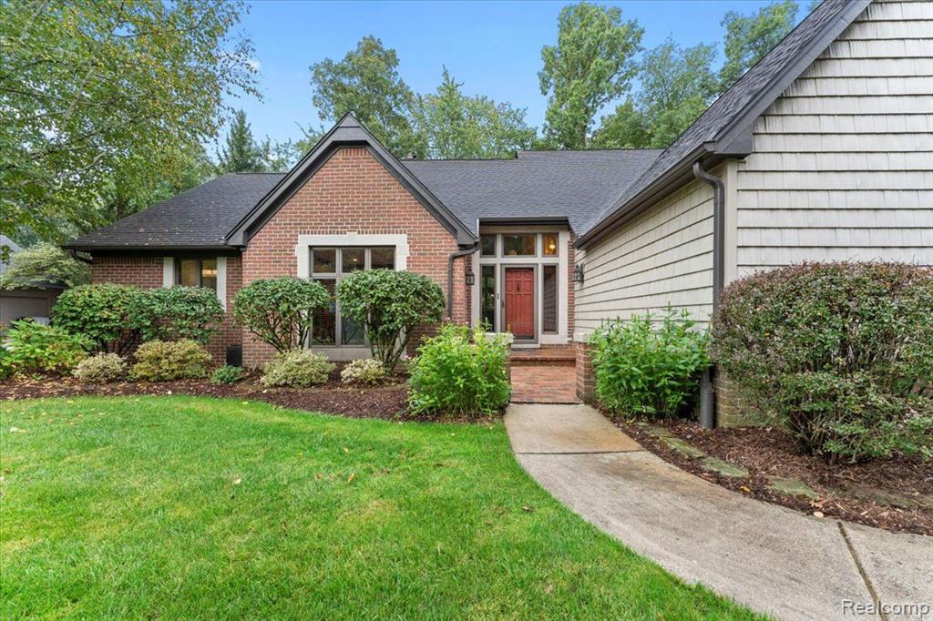 8707 VOIGT Avenue, Grosse Ile, MI 48138 — Photo 5