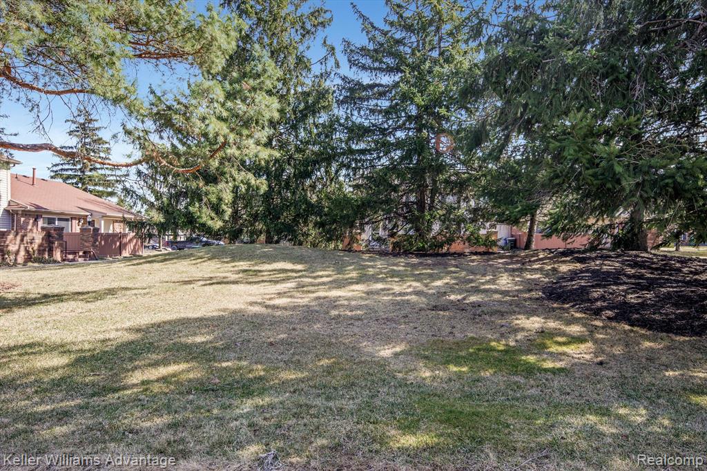 41138 SOUTHWIND Drive, Canton, MI 48188 — Photo 19
