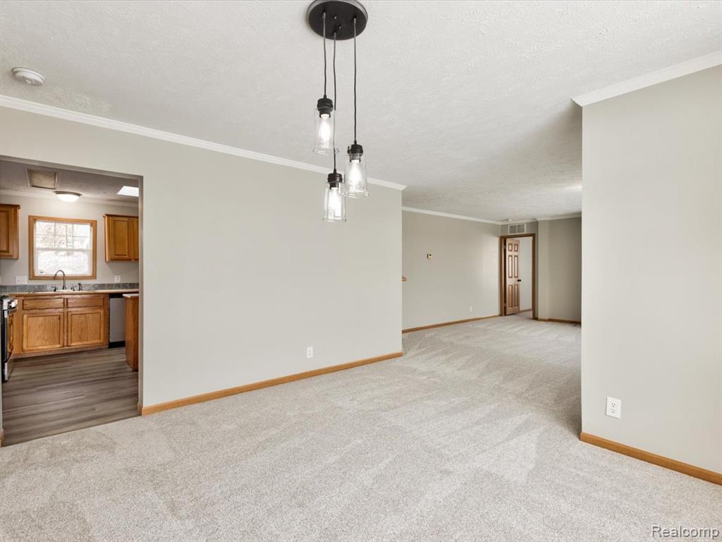 3211 Keewahdin #139 Road, Fort Gratiot, MI 48059 — Photo 8