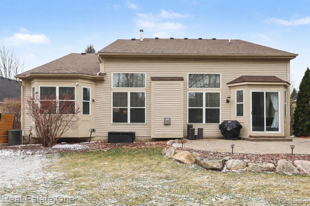 855 Island Lake Drive, Oxford, MI 48371 — Photo 30