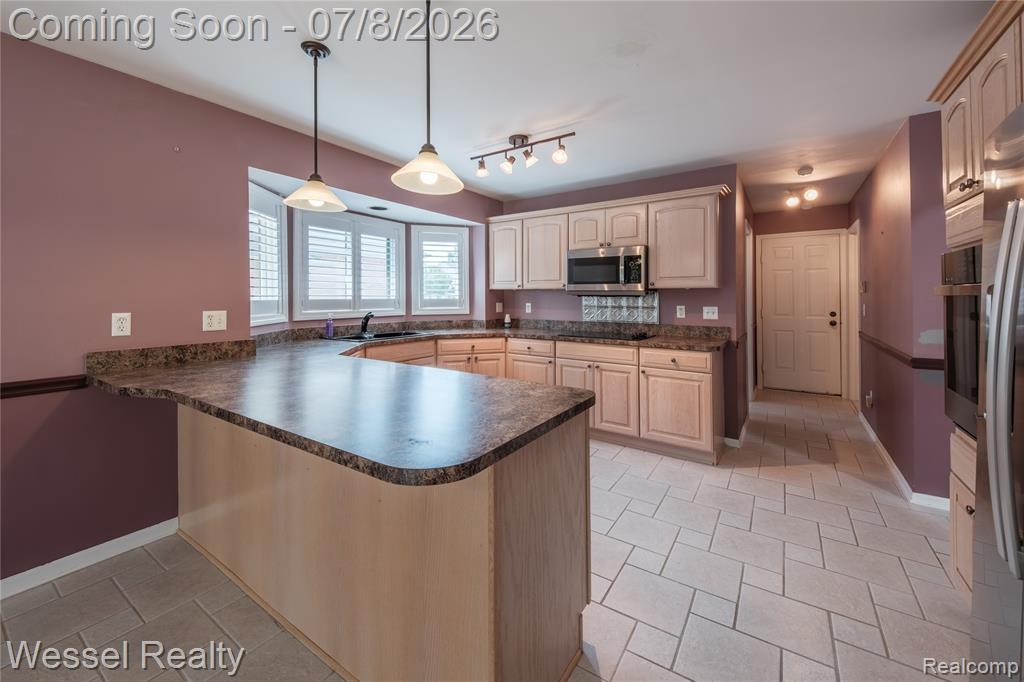 17575 Rocco Drive, Macomb, MI 48044 — Photo 14