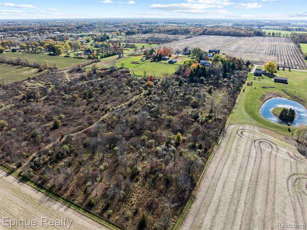 10208 Reid Road, Swartz Creek, MI 48473 — Photo 25