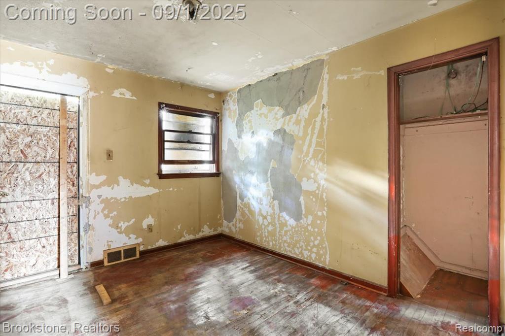 6547 Warwick Street, Detroit, MI 48228 — Photo 13