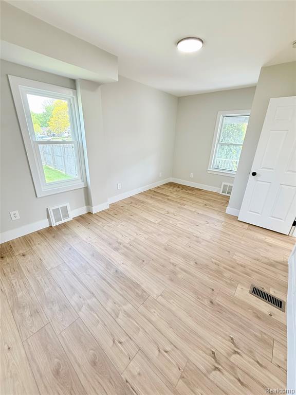 23027 Tuscany Avenue, Eastpointe, MI 48021 — Photo 18