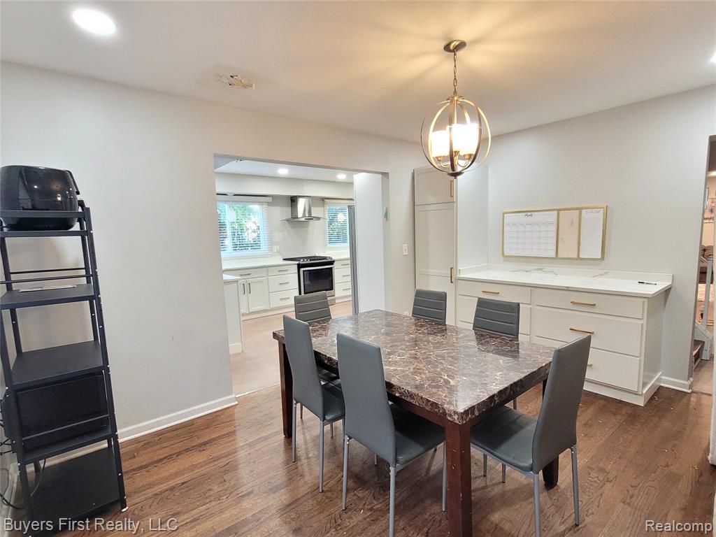 14710 Loretta Place, Oak Park, MI 48237 — Photo 13